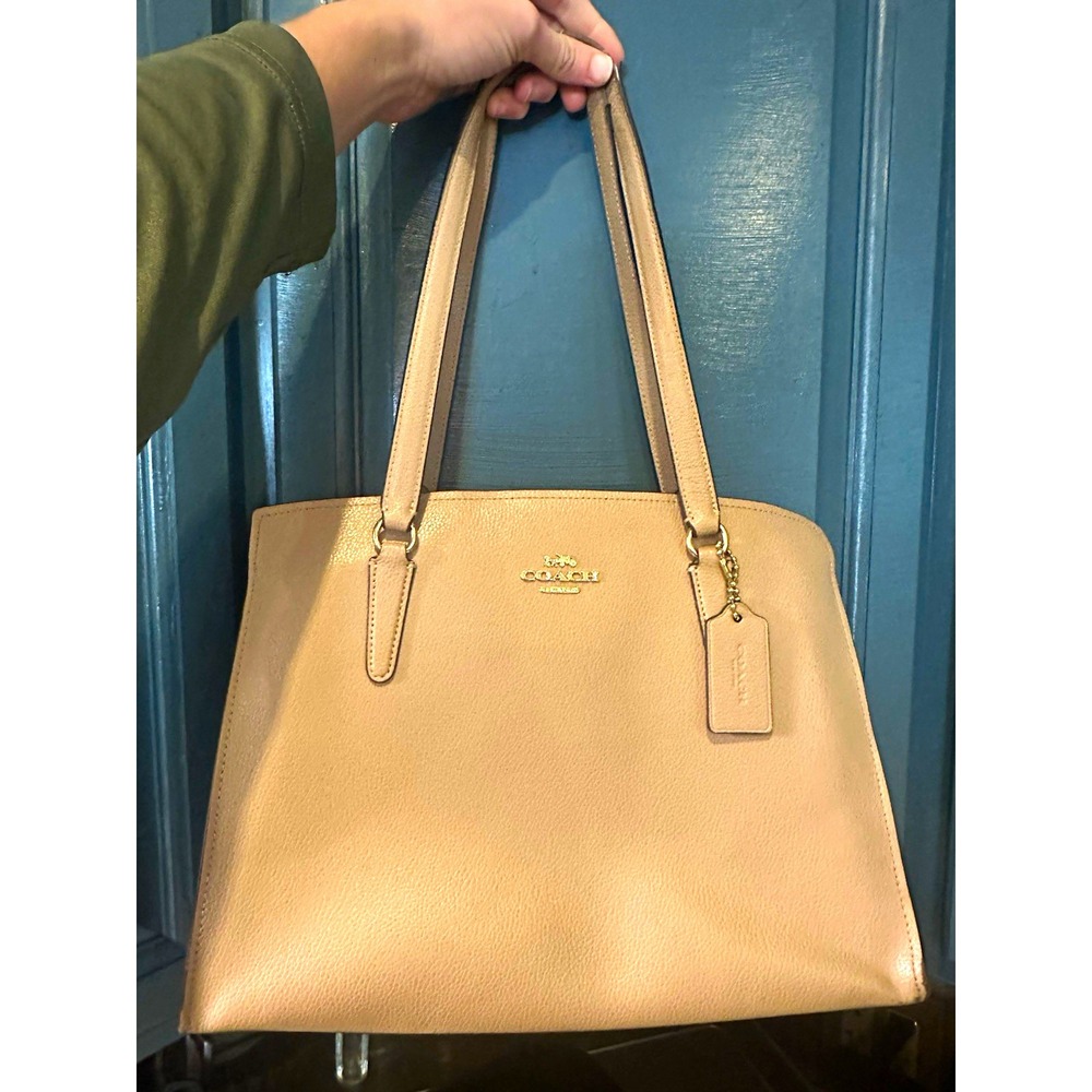 Coach Beige Pebbled Leather Shoulder Bag Top Zip Gold Hardware Bag Charm